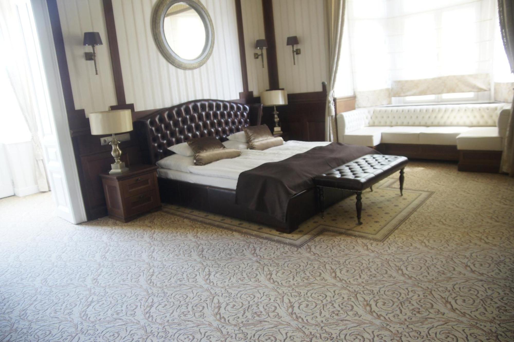Thanhoffer - Horthy Villa Siófok Buitenkant foto