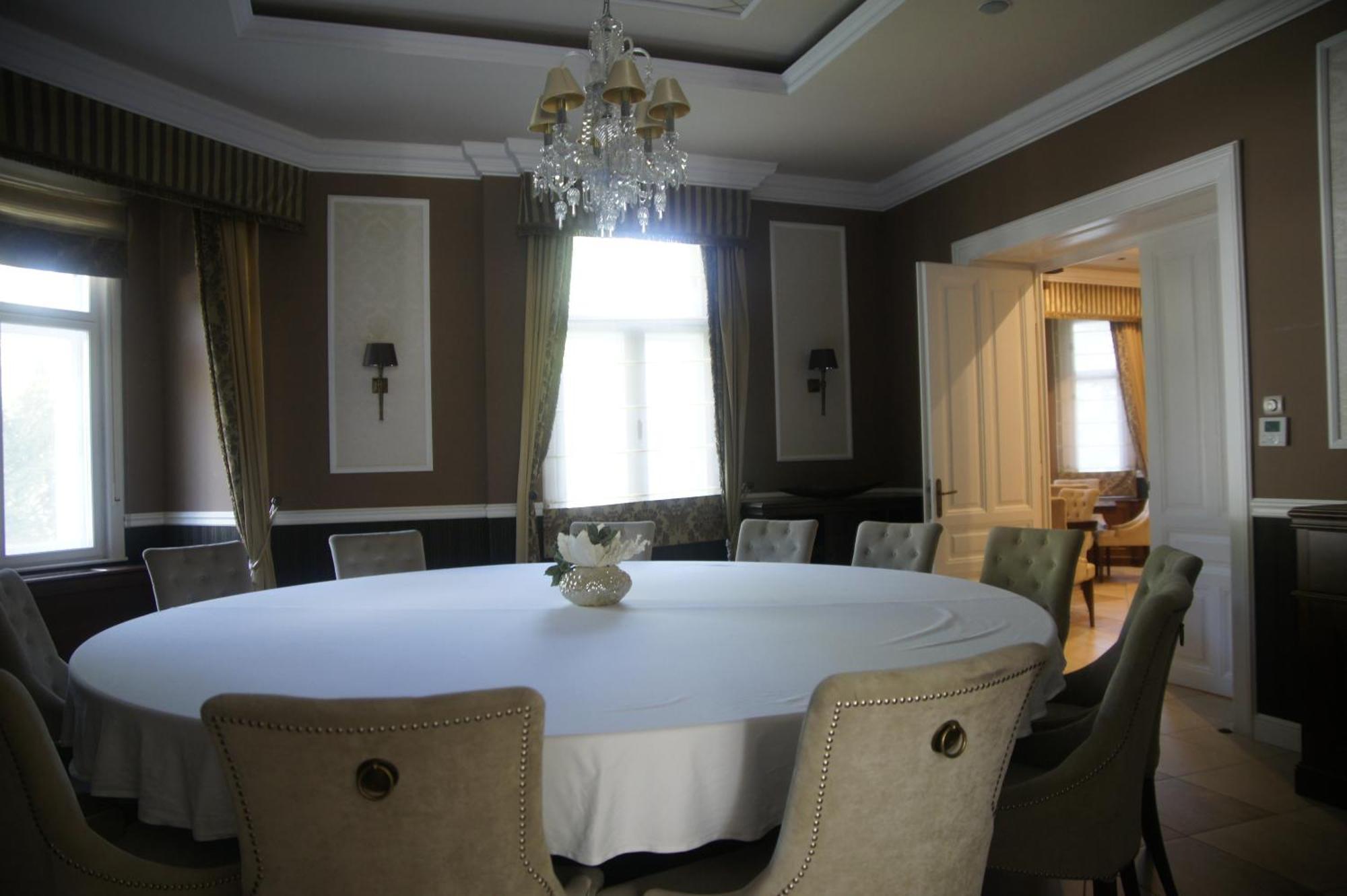 Thanhoffer - Horthy Villa Siófok Buitenkant foto